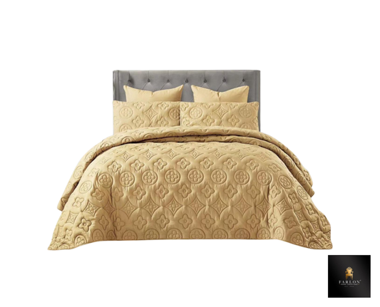FHC Luxury  Gold Quilt - Super King